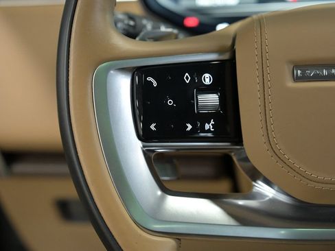 Used 2025 Land Rover Range Rover SE AWD/4WD image 41