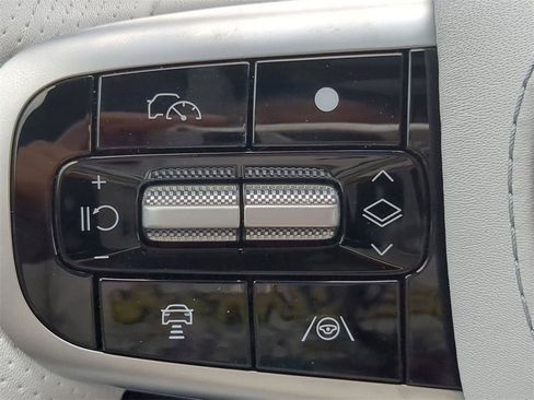 New 2026 Genesis Electrified GV70 image 20