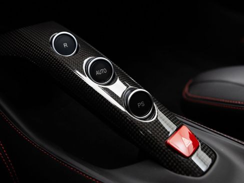 Used 2019 Ferrari 488 GTB RWD image 32