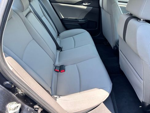 Used 2018 Honda Civic EX image 8