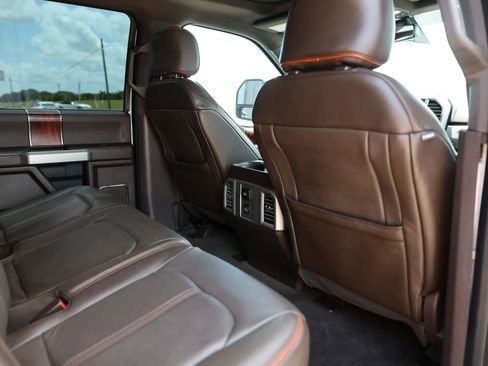 Used 2017 Ford F250 King Ranch w/ King Ranch Ultimate Package AWD/4WD image 28
