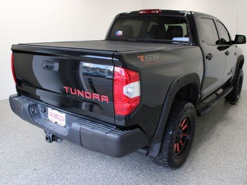 Used 2019 Toyota Tundra SR5 w/ SR5 Upgrade Package AWD/4WD image 7