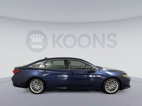 Used 2019 Toyota Avalon Limited w/ Advanced Safety Package image 8