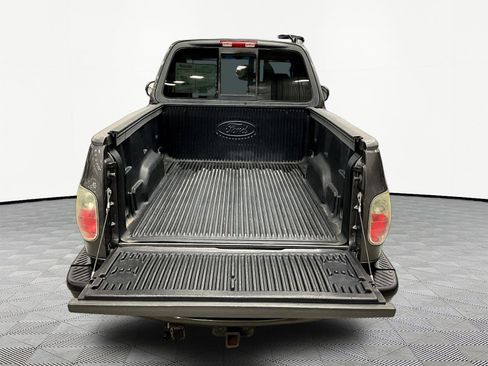 Used 2004 Ford F150 Lightning RWD image 7