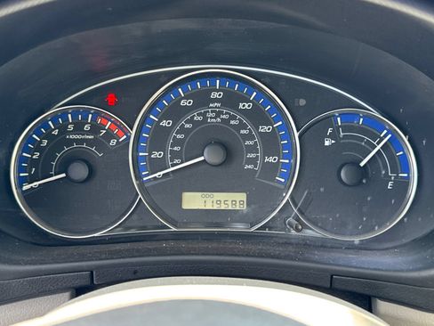 Used 2013 Subaru Forester 2.5X Limited AWD/4WD image 5