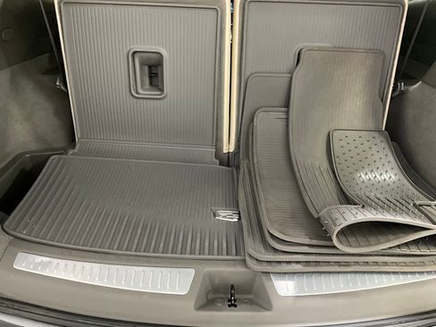 Used 2022 Cadillac XT6 Premium Luxury w/ Technology Package image 26