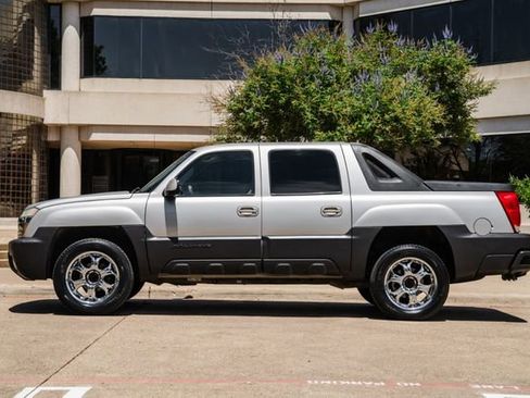 Used 2004 Chevrolet Avalanche 2WD image 44