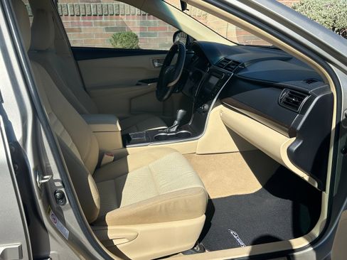 Used 2016 Toyota Camry LE w/ Protection Package (Q2) image 11