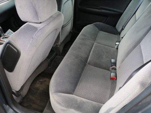 Used 2011 Chevrolet Impala LS image 20