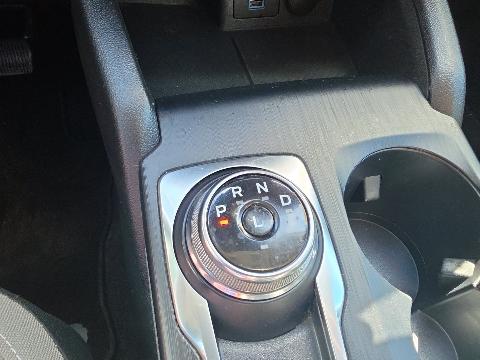 Used 2022 Ford Escape SE w/ SE Sport Appearance Package FWD image 21