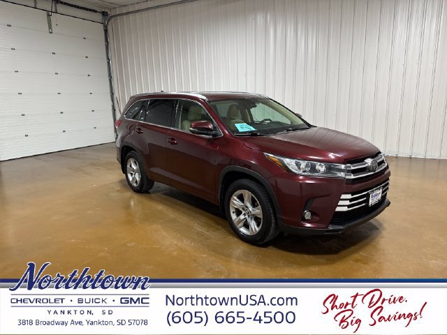 Used 2017 Toyota Highlander Limited AWD/4WD image 7