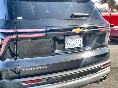 Certified 2026 Chevrolet Traverse LT w/ Driver Confidence Package image 23