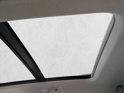 New 2026 Volvo XC40 B5 Plus w/ Protection Package Premier image 18