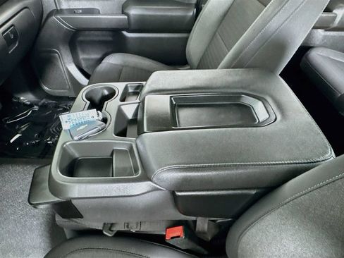 Used 2022 Chevrolet Silverado 1500 Custom AWD/4WD image 16