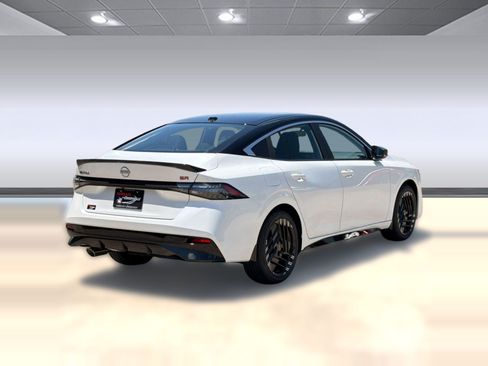 New 2026 Nissan Sentra SR w/ SR All Weather Package FWD image 9