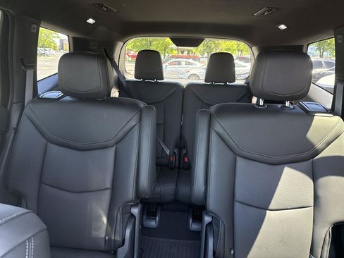 Used 2024 Cadillac XT6 Premium Luxury AWD/4WD image 18