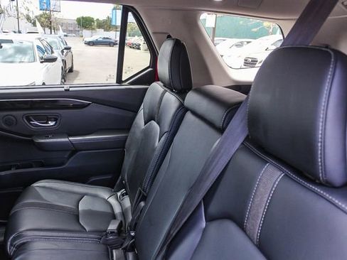 Used 2025 Honda Pilot Touring image 24