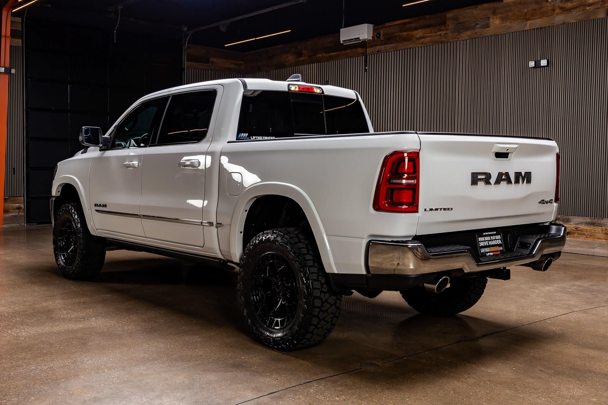 Used 2026 RAM 1500 Limited AWD/4WD image 7