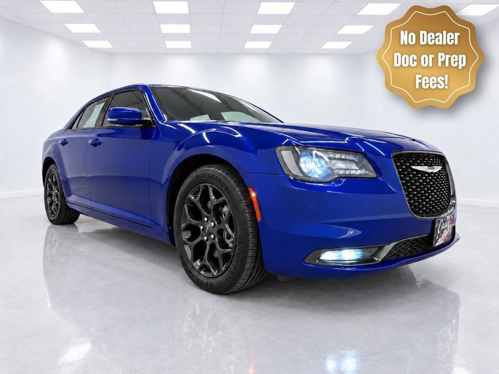 Used 2019 Chrysler 300 S w/ 300S Premium Group 2 AWD/4WD image 3