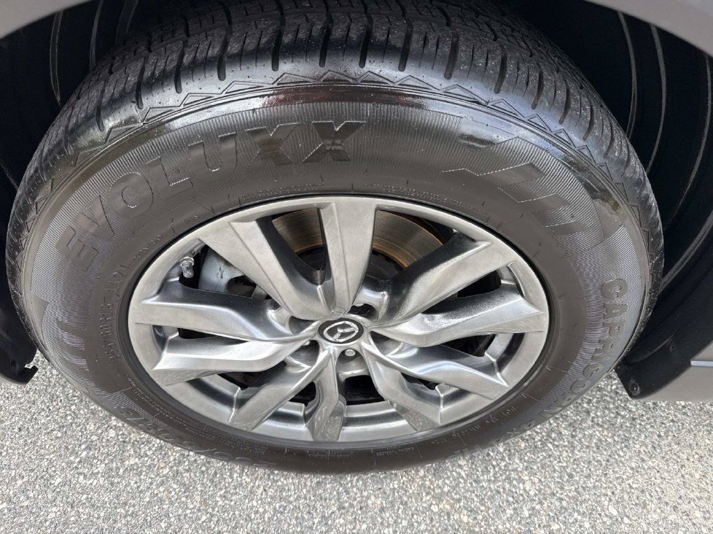 Used 2019 MAZDA CX-9 Touring FWD image 11