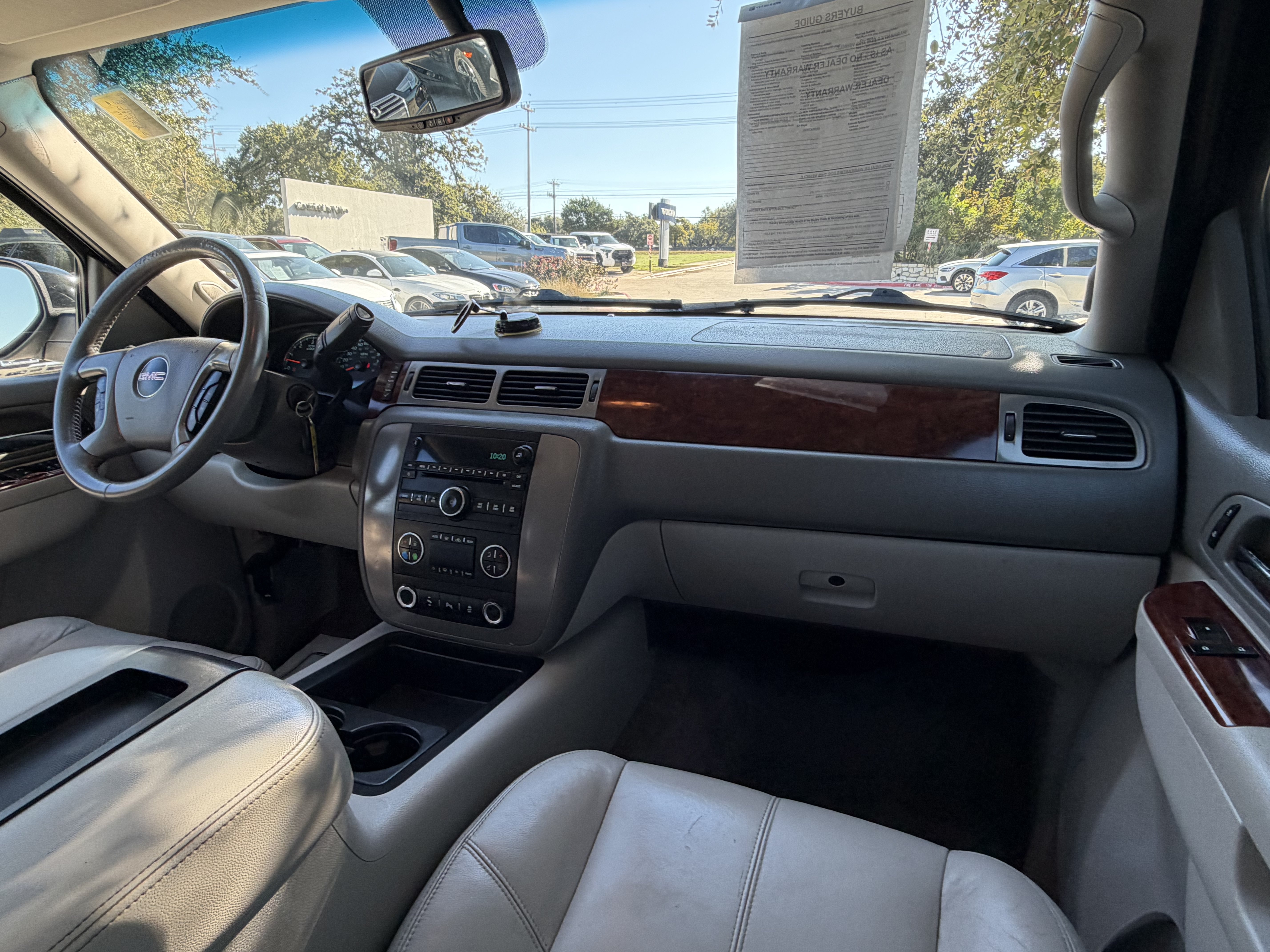 Used 2012 GMC Yukon SLT w/ SLT-2 Equipment Package AWD/4WD image 14