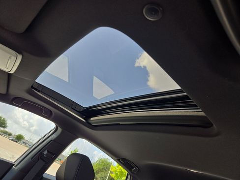 Used 2025 Honda Accord Sport image 16