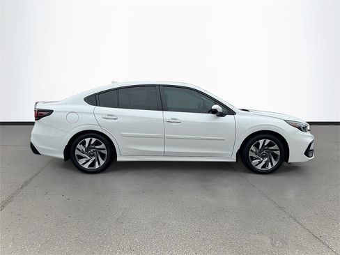 Used 2024 Subaru Legacy Limited image 8