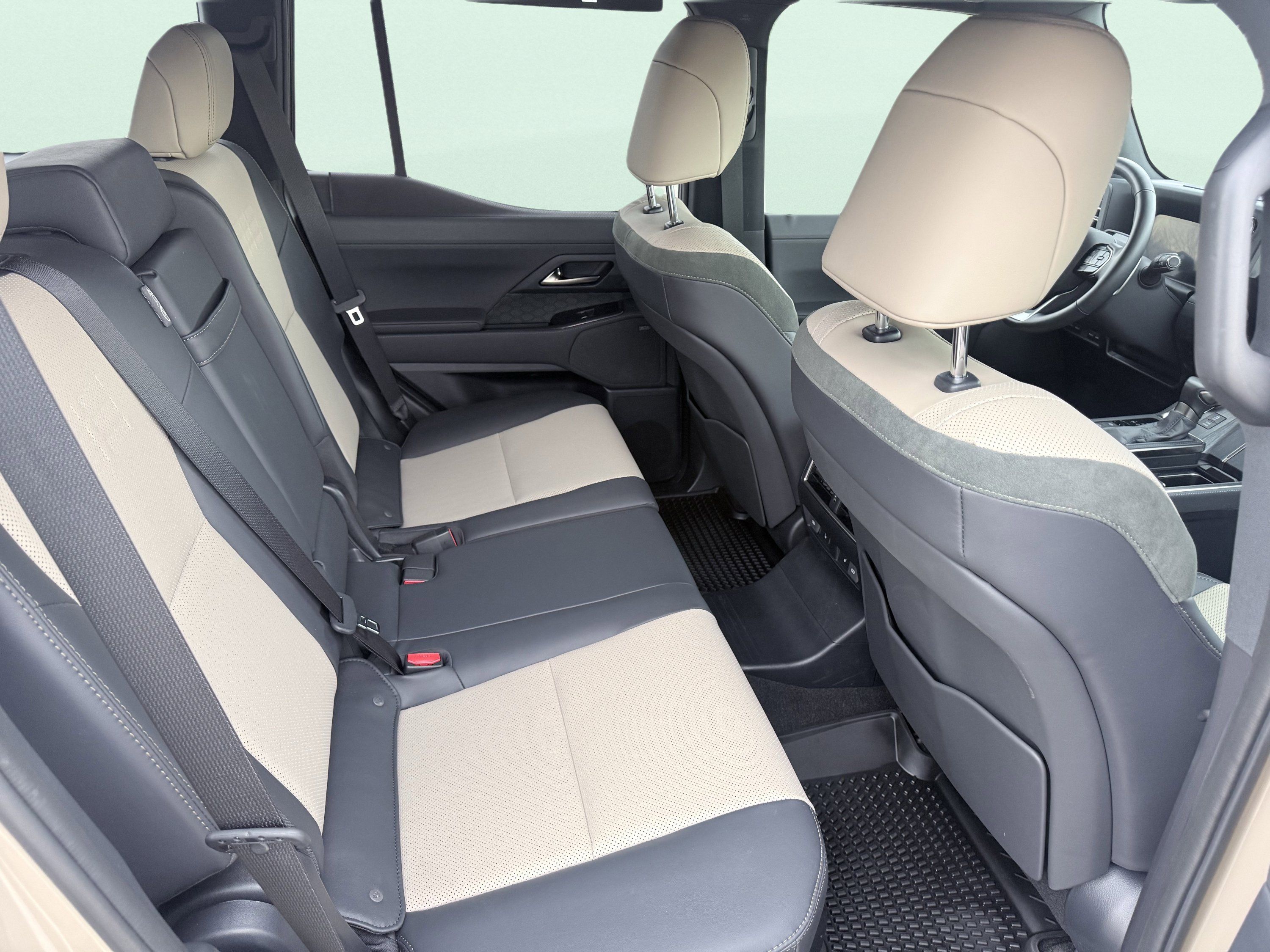 Used 2025 Lexus GX 550 AWD/4WD image 51