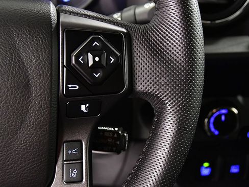 Used 2023 Toyota Tacoma TRD Off-Road w/ Advanced Technology Package AWD/4WD image 22