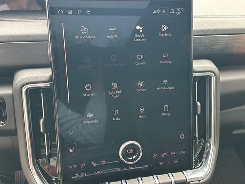 New 2026 GMC Yukon XL Denali w/ Denali Reserve Package image 30