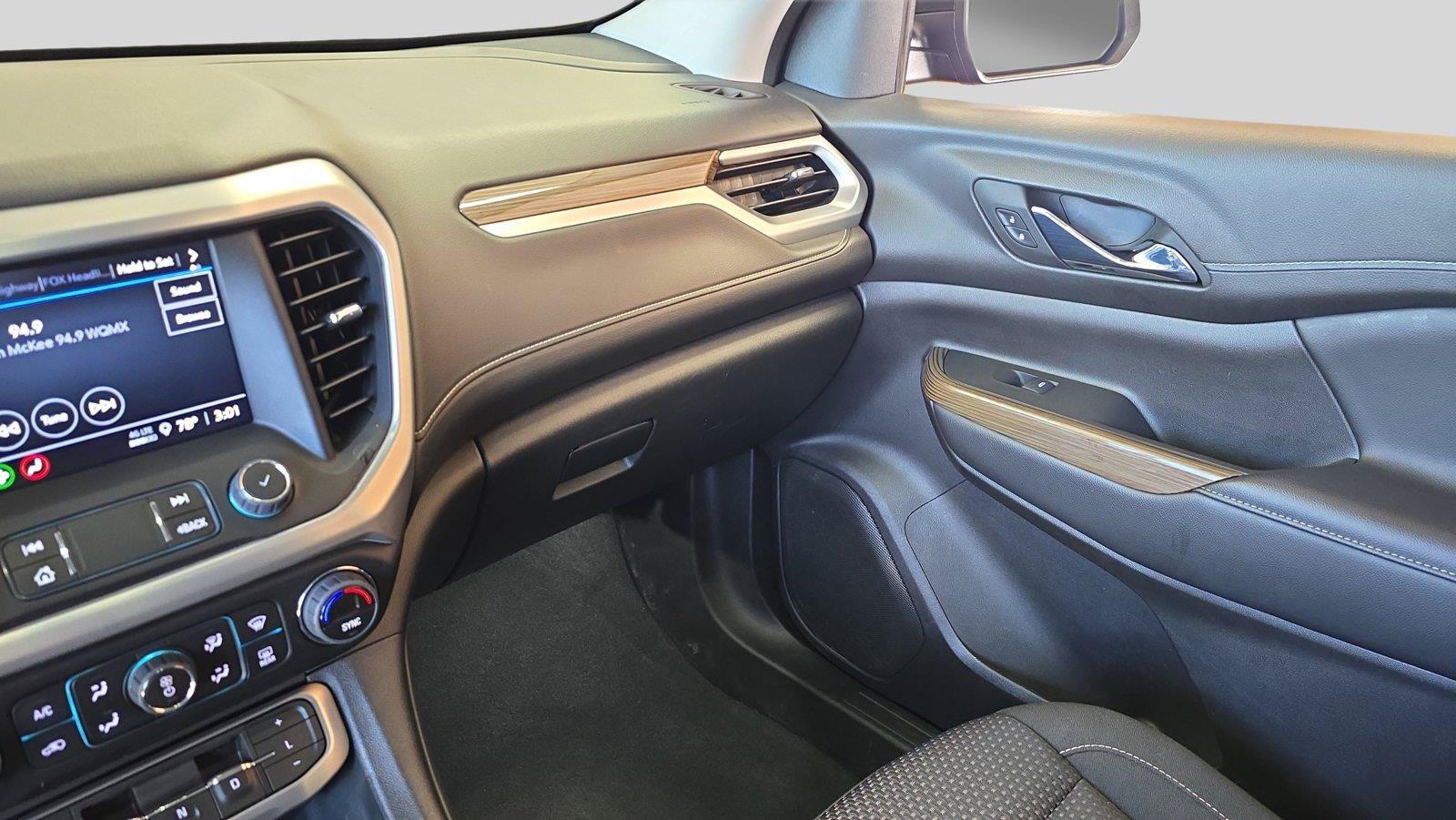 Used 2023 GMC Acadia SLE w/ Driver Convenience Package AWD/4WD image 25