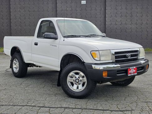 Used 2000 Toyota Tacoma 4x4 Regular Cab image 3