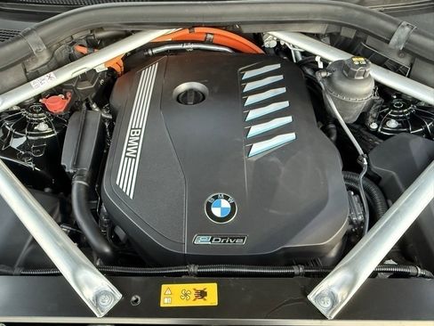 Certified 2022 BMW X5 xDrive45e w/ Climate Comfort Package image 33
