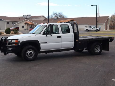 Used 2007 GMC Sierra 3500 W/T w/ Heavy-Duty Power Package image 10
