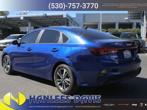 Used 2023 Kia Forte LXS image 9