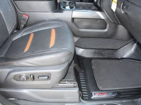 Used 2021 GMC Sierra 2500 AT4 AWD/4WD image 14
