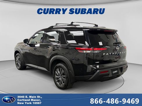Used 2024 Nissan Pathfinder SV AWD/4WD image 3