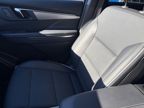 Used 2025 Buick Enclave Preferred image 10