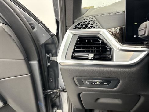 New 2026 BMW X5 xDrive40i image 31
