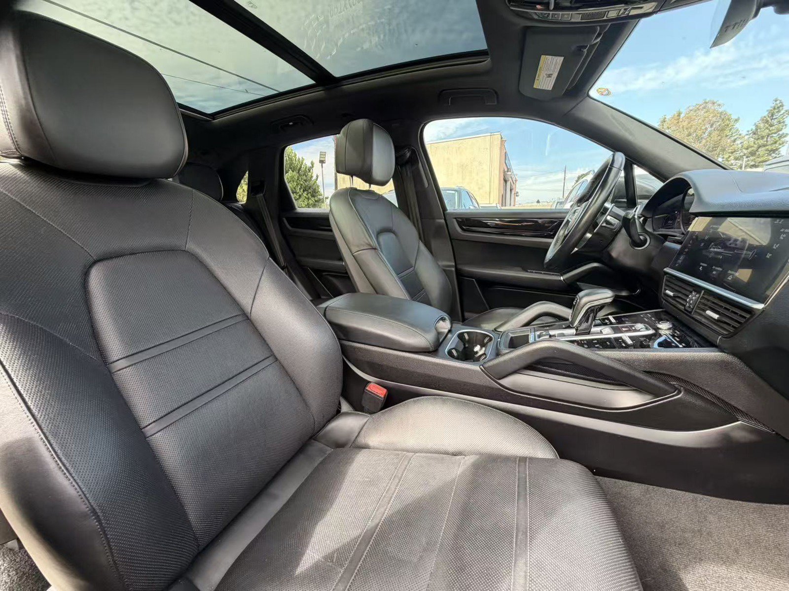 Used 2019 Porsche Cayenne AWD/4WD image 9