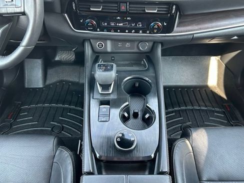 Used 2021 Nissan Rogue Platinum AWD/4WD image 18