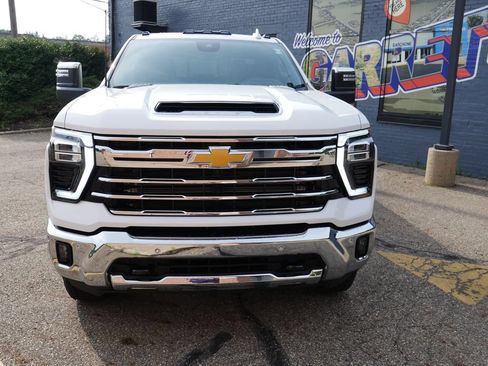 New 2026 Chevrolet Silverado 2500 LTZ w/ LTZ Plus Package AWD/4WD image 2