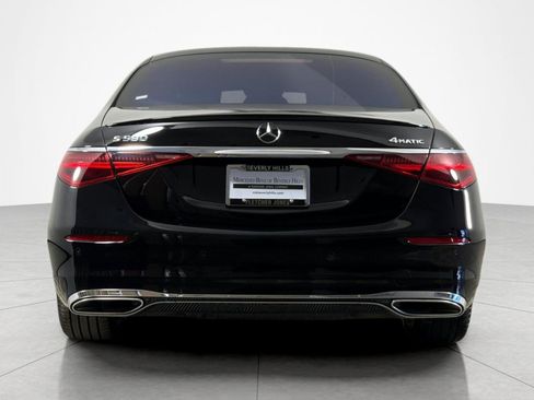 Used 2022 Mercedes-Benz S 580 4MATIC Sedan image 4