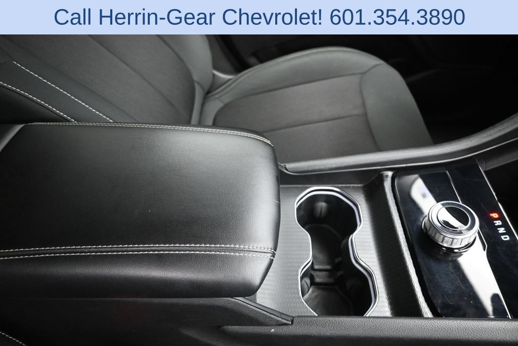 Used 2023 Jeep Grand Cherokee L Laredo RWD image 27