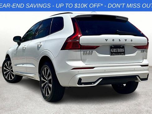 Used 2025 Volvo XC60 B5 Core w/ Climate Package image 8
