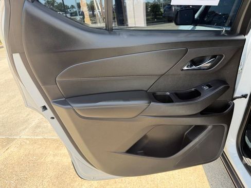 Used 2020 Chevrolet Traverse LS w/ LPO, Floor Liner Package FWD image 15