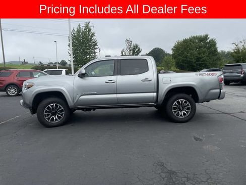 Used 2023 Toyota Tacoma TRD Sport w/ Advanced Technology Package AWD/4WD image 3