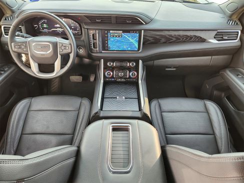Used 2023 GMC Yukon XL Denali image 38
