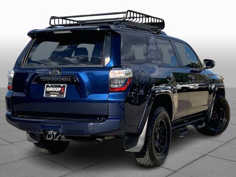 Used 2021 Toyota 4Runner Venture w/ Moonroof Package image 12
