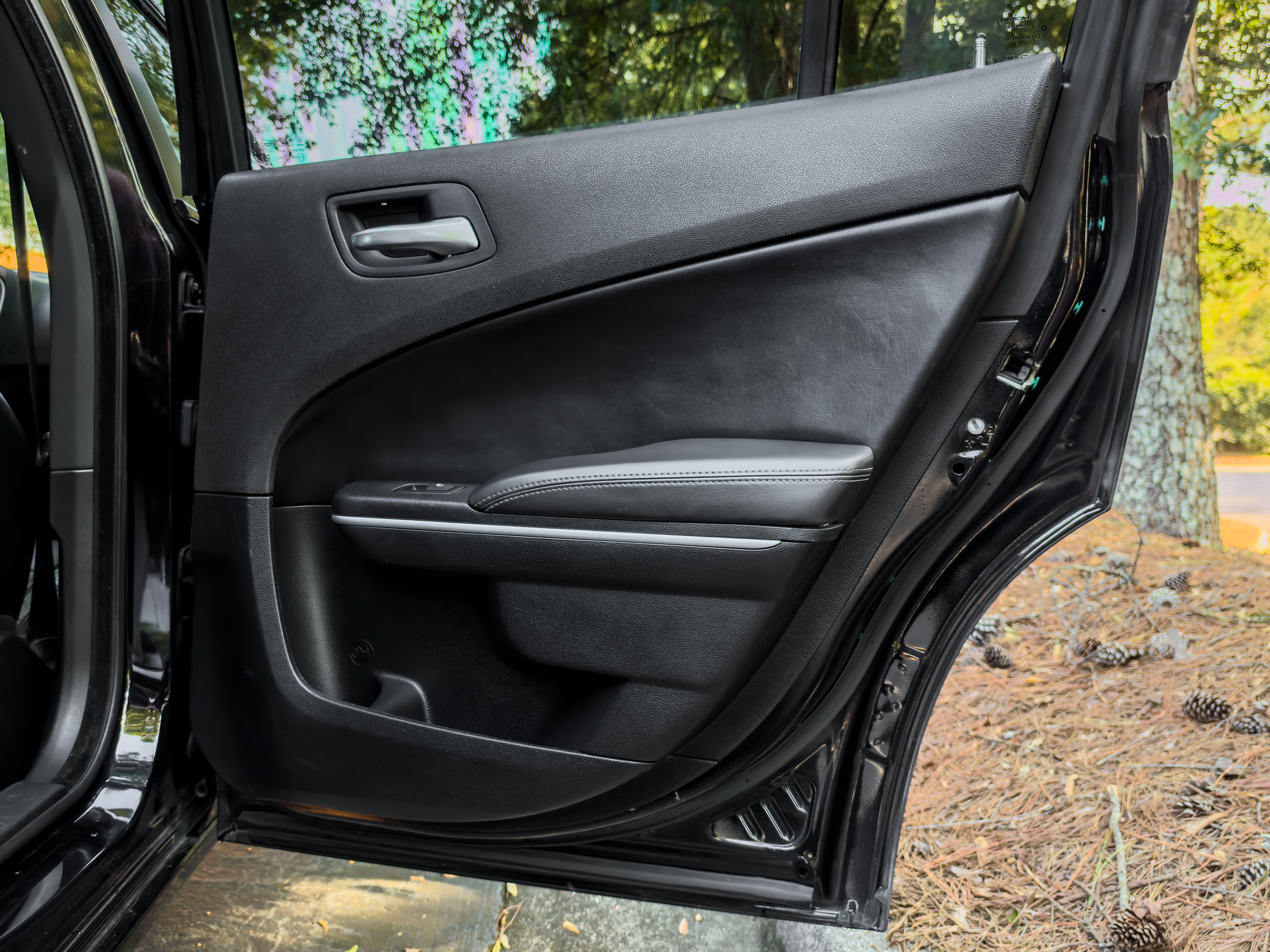 Used 2022 Dodge Charger SXT w/ Leather Interior Group RWD image 34